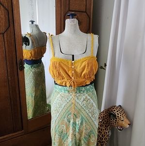 Arnhem embroidered top crop 12aus